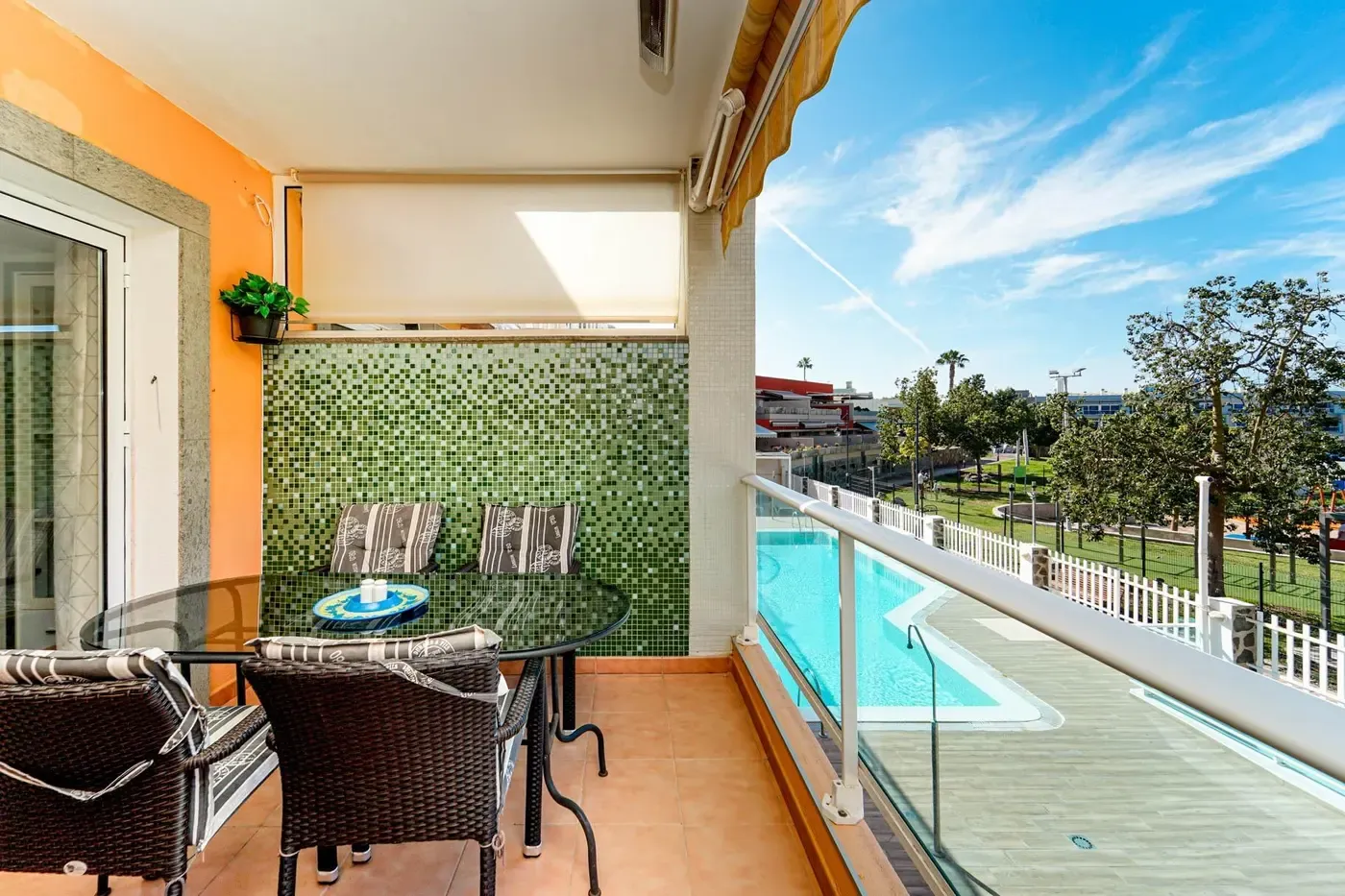 Apartm&aacute;n s terasou v Puerto de Mog&aacute;n | canaryhome.cz
