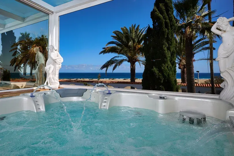Luxusn&iacute; vila u pl&aacute;že v Playa del Ingl&eacute;s | canaryhome.cz