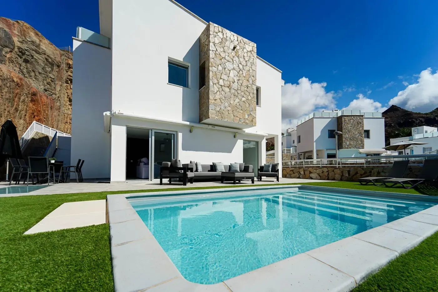 Vila s baz&eacute;nem v Tauro | canaryhome.cz